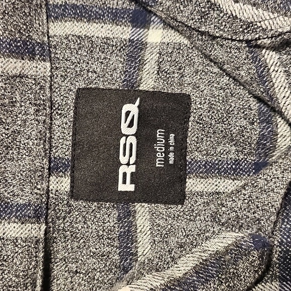 Men's RSQ Blue White Gray Plaid Flannel Long Sleevr Shirt Medium - Picture 3 of 7